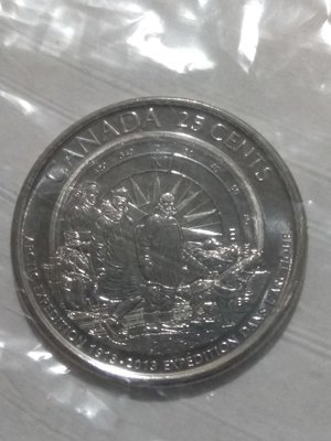 Канада. Елизавета II. 2013. 25 центов. Серия: 1913-2013. 100 лет со дня первой Арктической экспедиции. #01. Полярники. Fe-Ni 4.430 g. UNC. Примечание: Кольцо компаса матовое. Канада. Елизавета II. 2013. 25 центов. Серия: 1913-2013. 100 лет со дня первой Арктической экспедиции. #01. Полярники. Fe-Ni 4.430 g. UNC. Примечание: Кольцо компаса матовое.