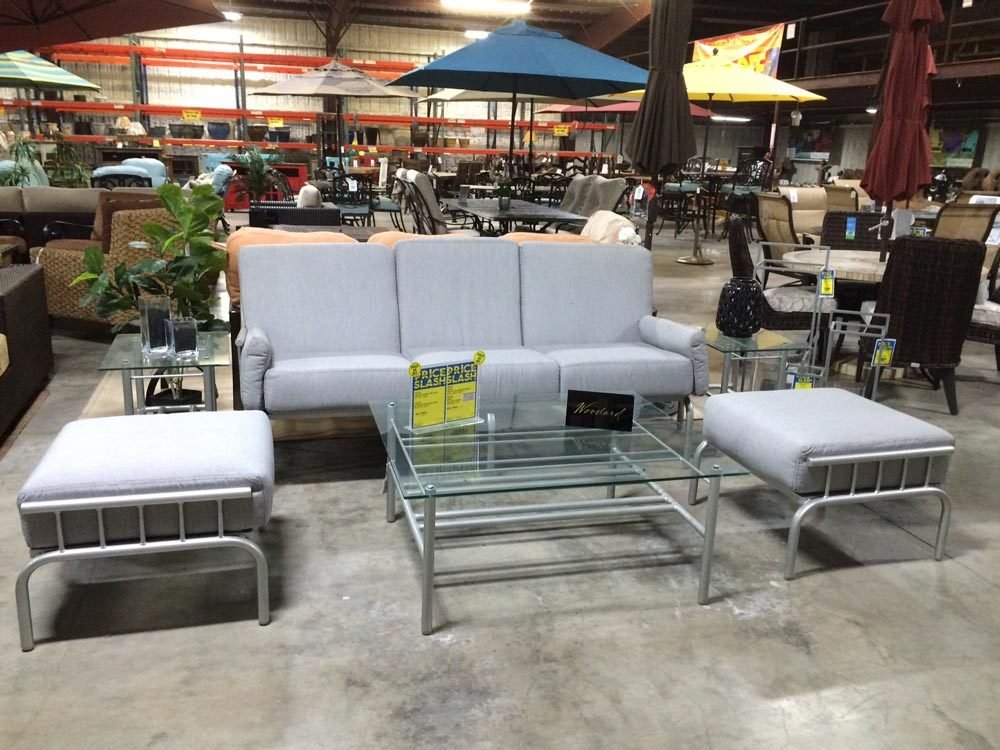 Uptown Chromite Sofa and Ottomans W-000017