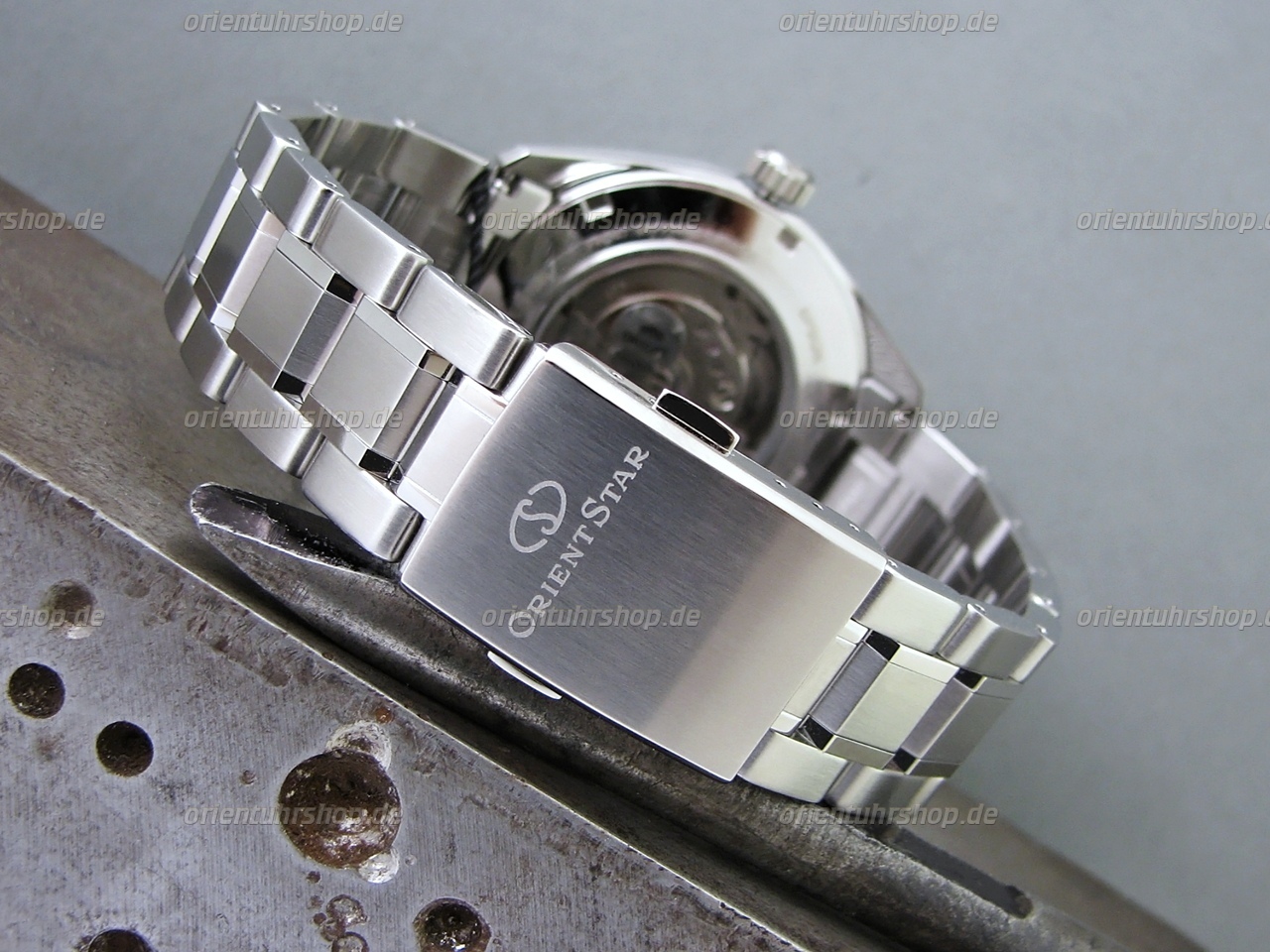 Orient Star Open-Heart Automatik Herrenuhr RE-AV0003L00B Orient Star Open-Heart Automatik Herrenuhr RE-AV0003L00B