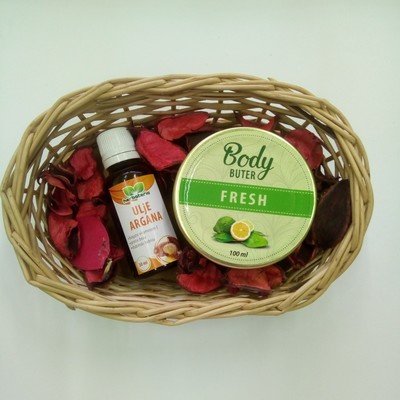 Poklon set (ulje argana 30ml, body buter 100 ml) Poklon set (ulje argana 30ml, body buter 100 ml)