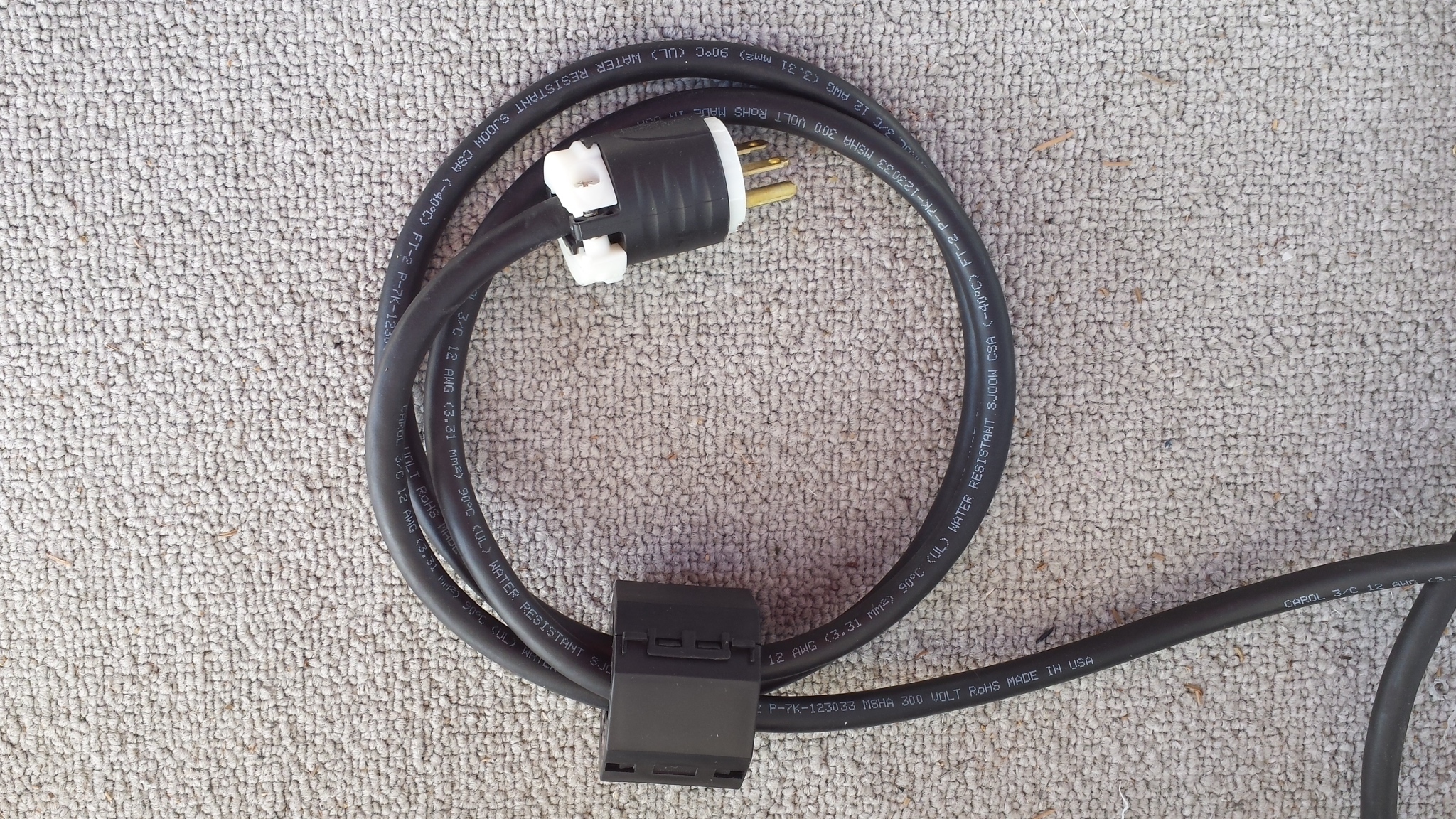 Solar Junction Box Ferrite Filter - ID"1" RFI-PV-JB Solar Junction Box Ferrite Filter - ID"1" RFI-PV-JB