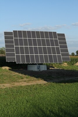 Cleantech Solar Tracker PV Photovoltaik System - frei stehende, der Sonne nachgeführtes System zur Strom- Erzeugung - Einfache Selbstmontage oder Aufbau durch unsere Fachleute ab... Cleantech Solar Tracker PV Photovoltaik System - frei stehende, der Sonne nachgeführtes System zur Strom- Erzeugung - Einfache Selbstmontage oder Aufbau durch unsere Fachleute ab...