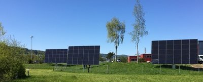Cleantech Solar Tracker PV Photovoltaik System - frei stehende, der Sonne nachgeführtes System zur Strom- Erzeugung - Einfache Selbstmontage oder Aufbau durch unsere Fachleute ab... Cleantech Solar Tracker PV Photovoltaik System - frei stehende, der Sonne nachgeführtes System zur Strom- Erzeugung - Einfache Selbstmontage oder Aufbau durch unsere Fachleute ab...