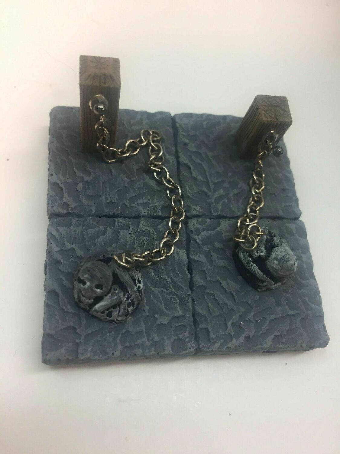 Bone Piles with Chains Bone Piles with Chains