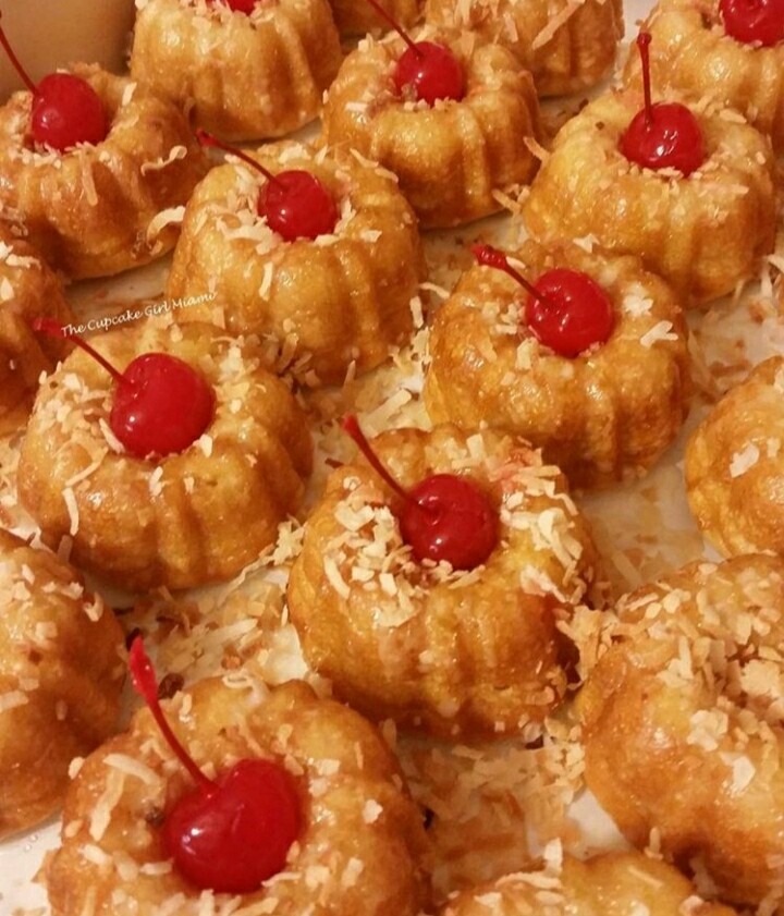 Mini Rum Bundt cakes Mini Rum Bundt cakes