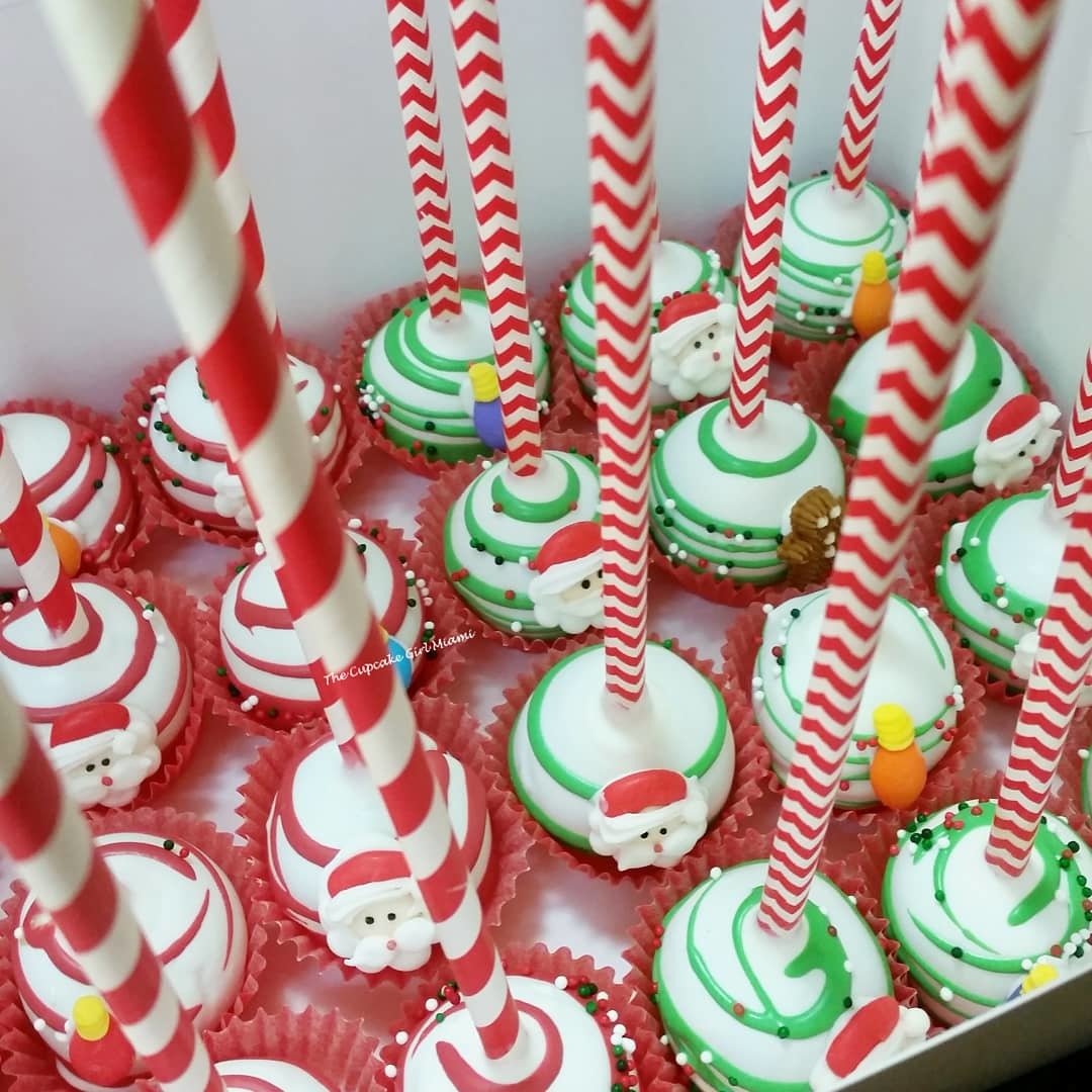 X-Mas Cake pops 1 Dozen X-Mas Cake pops 1 Dozen