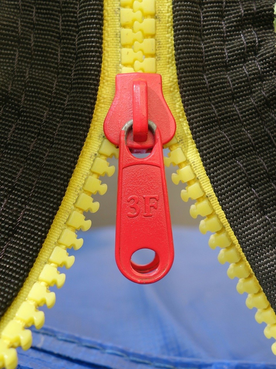 Zip pa dee do dah: Zips Sew Essentials with Jenniffer Taylor, 27th April, 10:30 - 3:00pm 00103