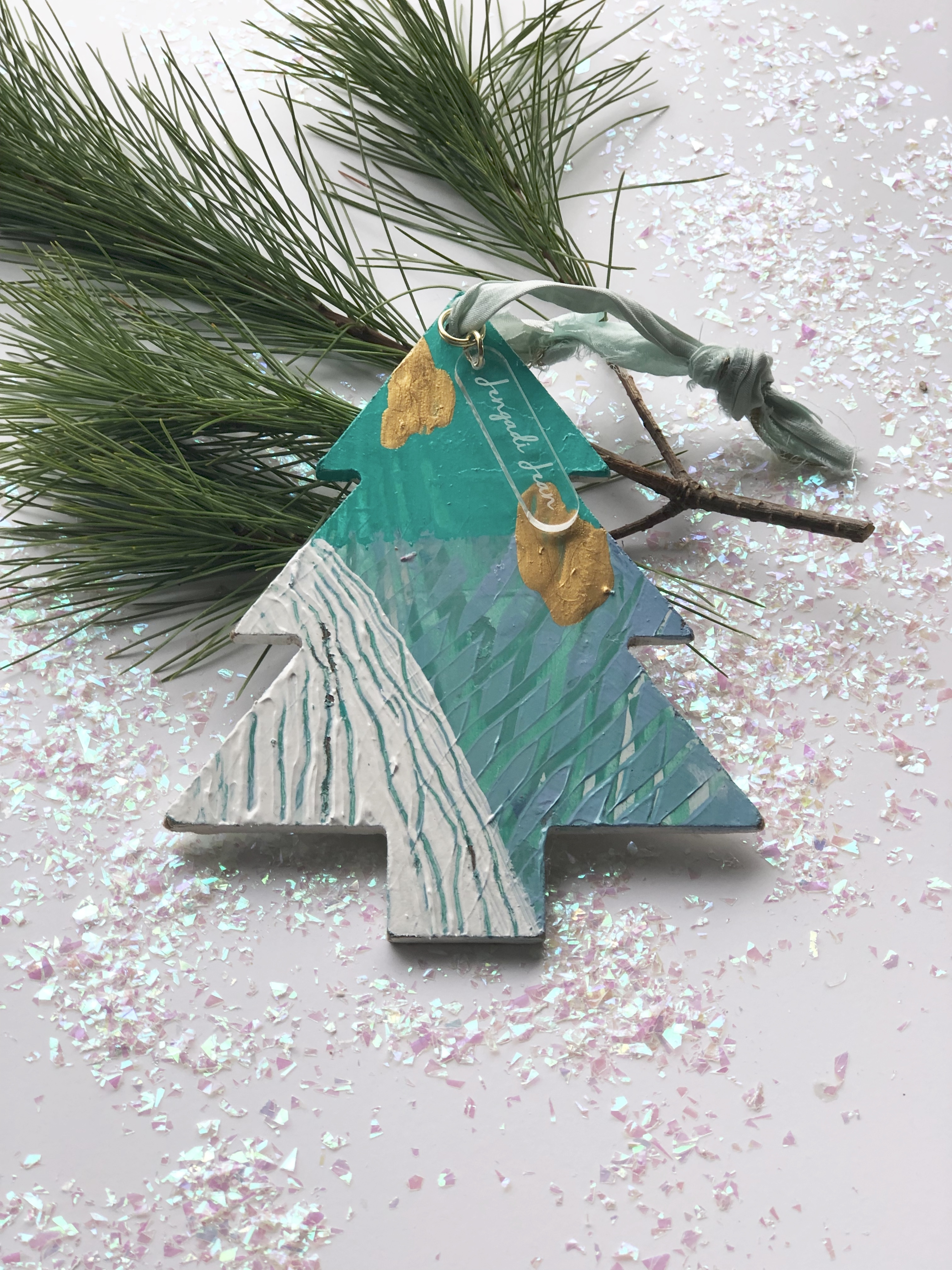 Ornament No. 3 00121