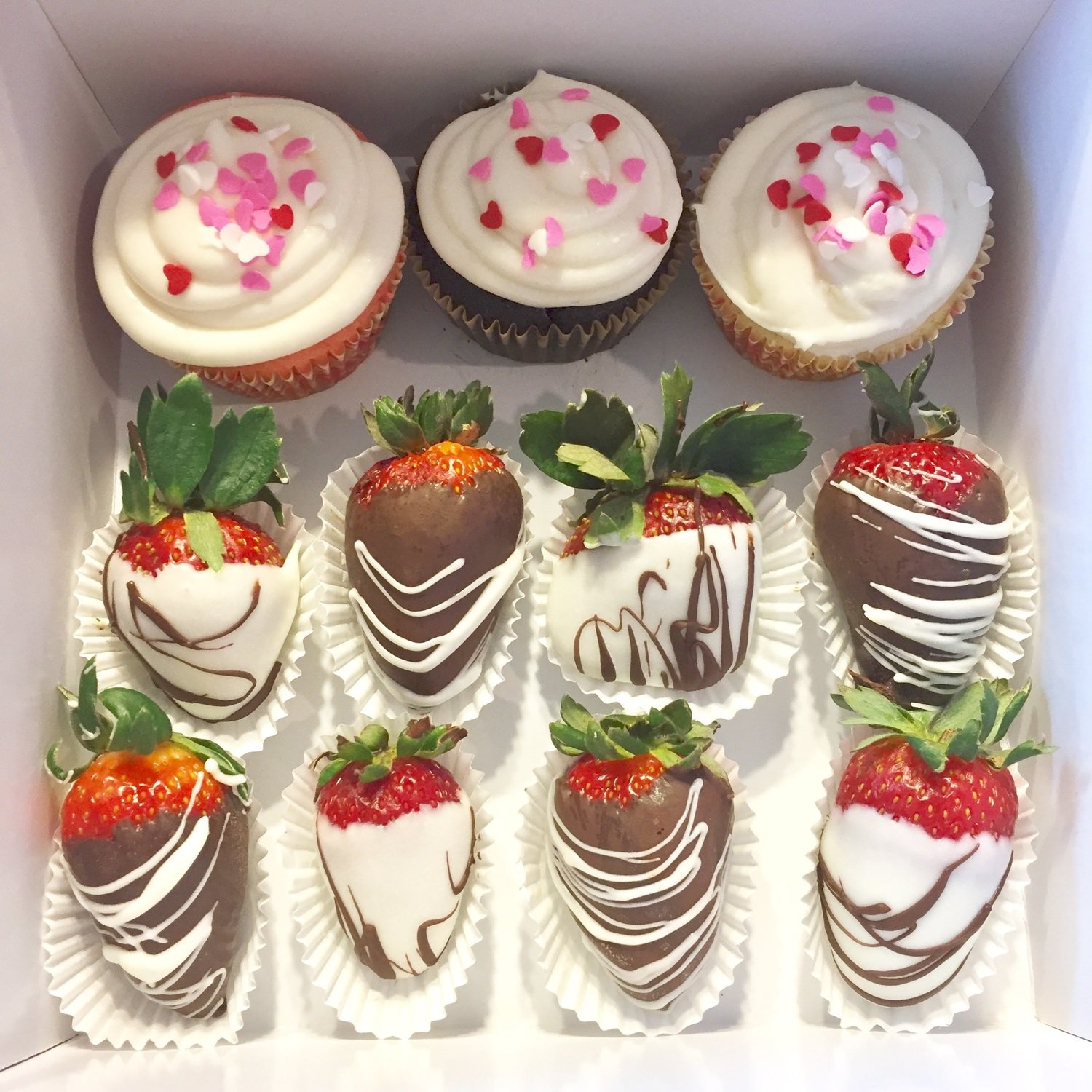 8 Gourmet Chocolate Covered Strawberries 3 Strawberry Mousse