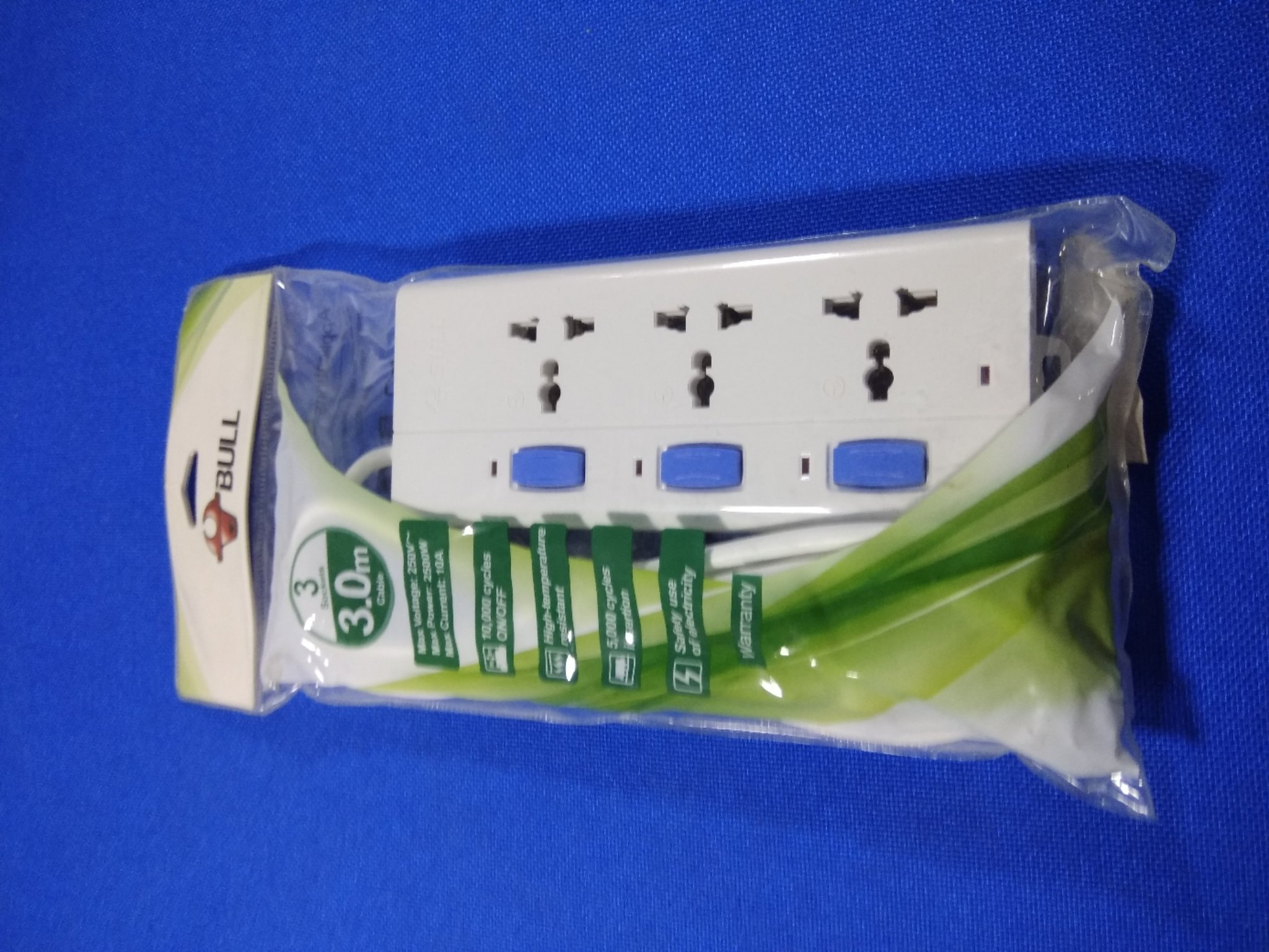 Bull 3 Sockets & 3 Switch 3 Meter Extension Board