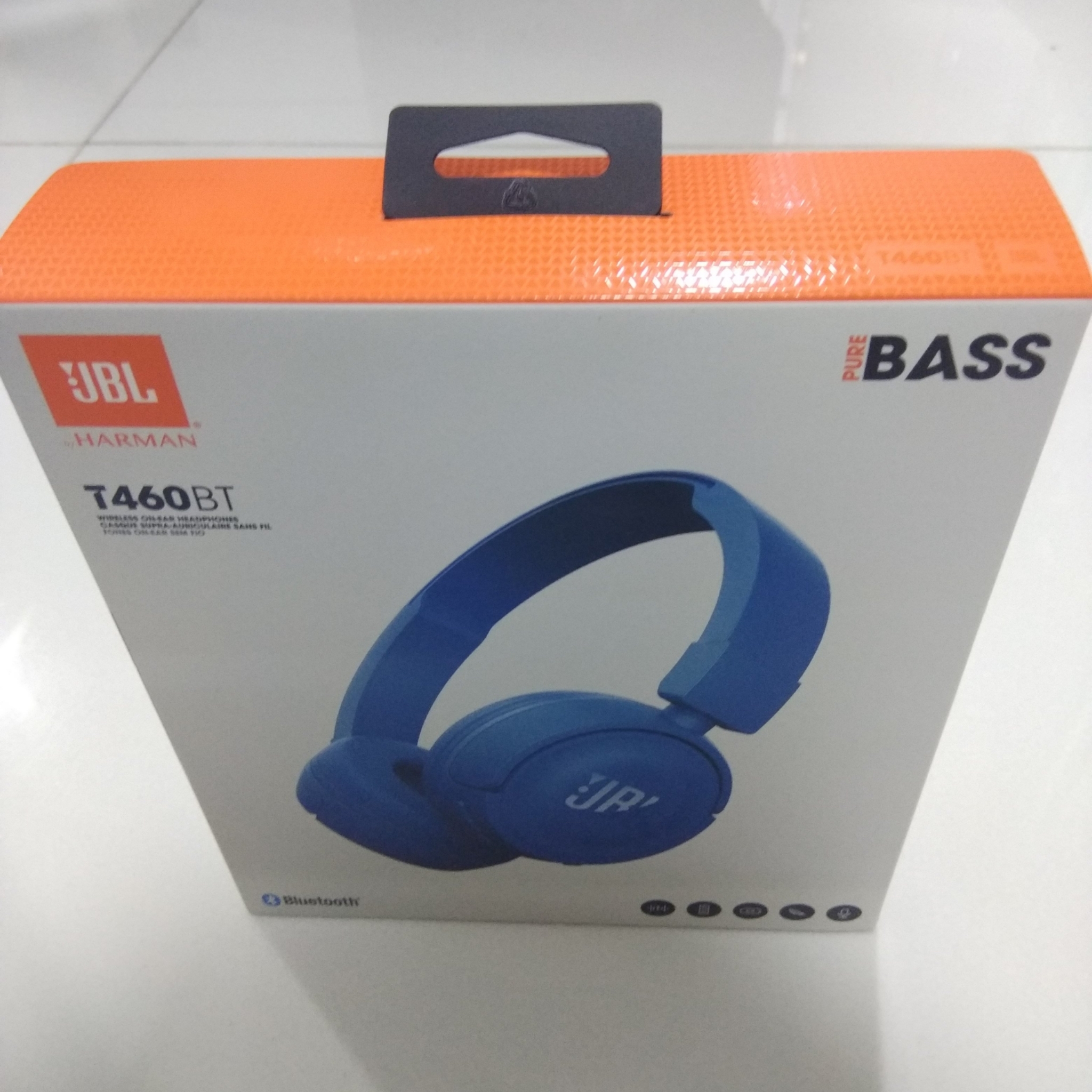 JBL T460BT Wireless Bluetooth on-ear headphones, Blue