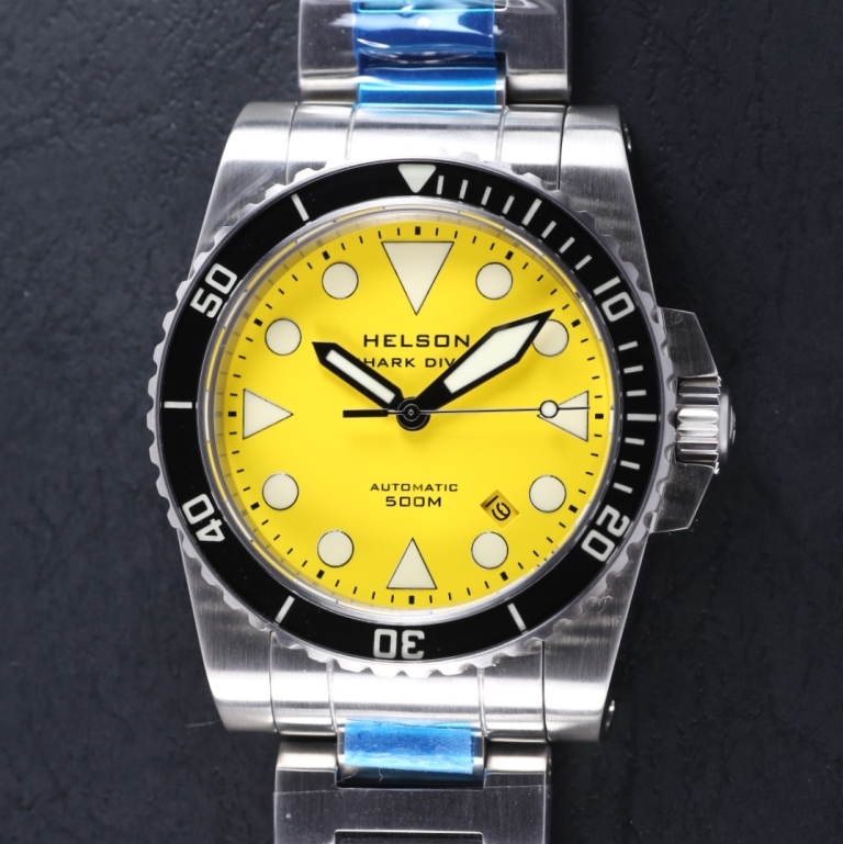 yellow faced watch