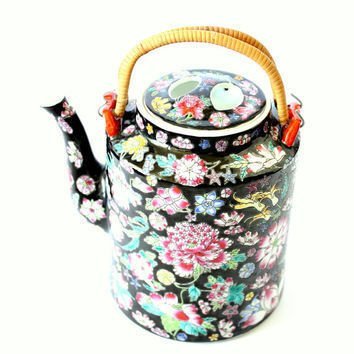 Chinese Rose Familia Ceramic Teapot LG (Black) Chinese Rose Familia Ceramic Teapot LG (Black)