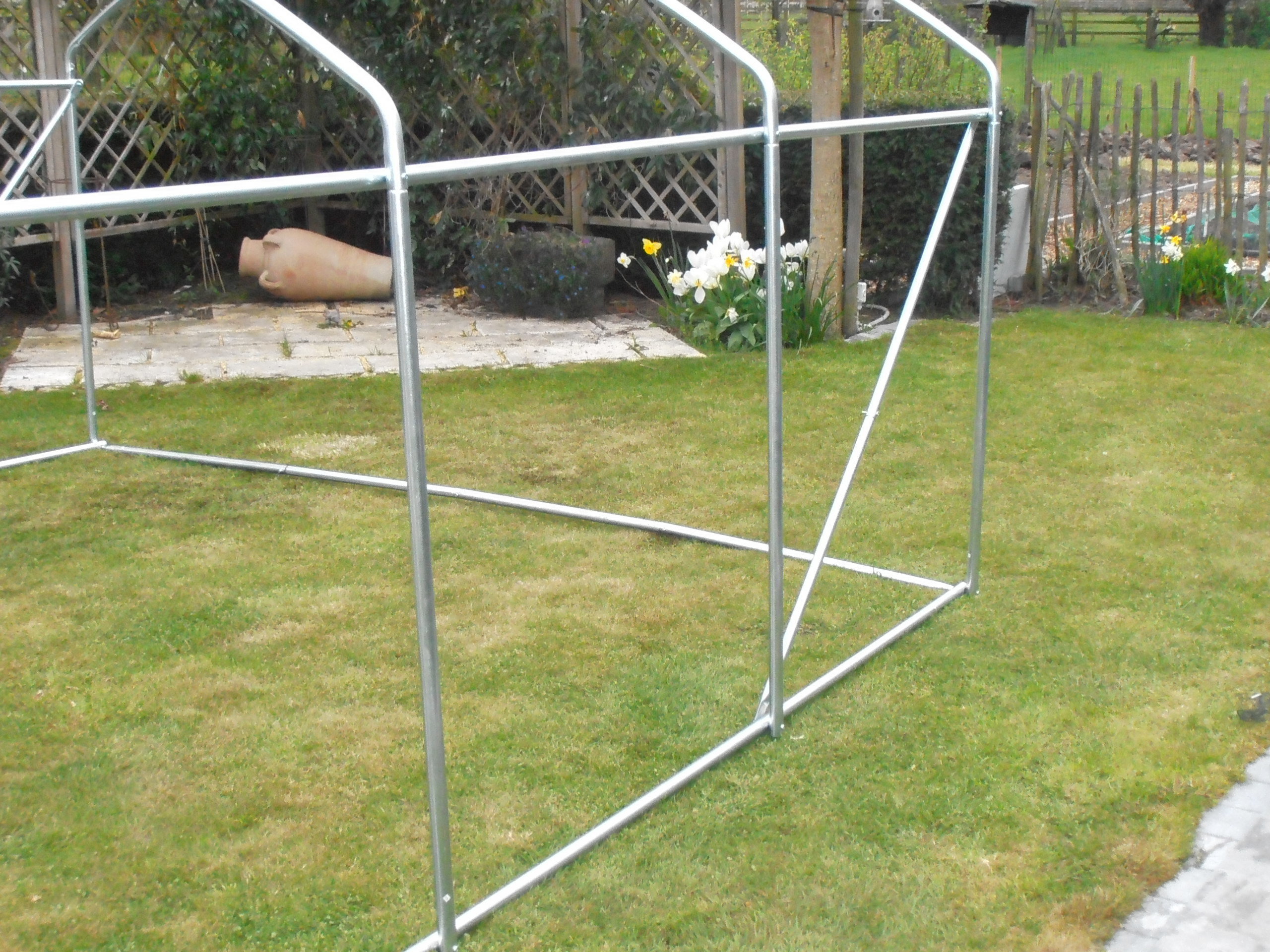 Kader / frame 6 x 3.5 x 2 m met DRAAD EN NET