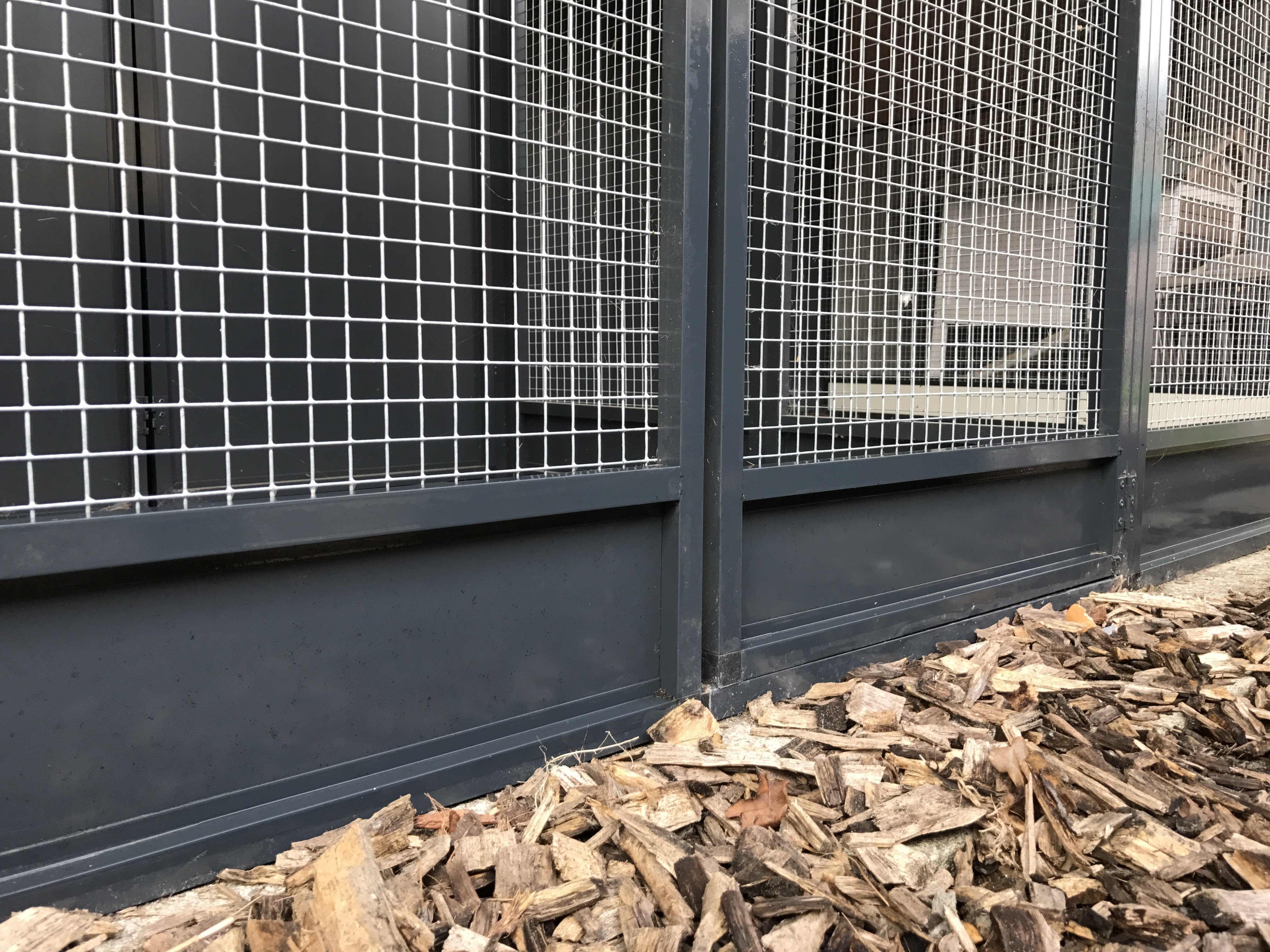 Luxe Aluminium volière met nachthok en sas