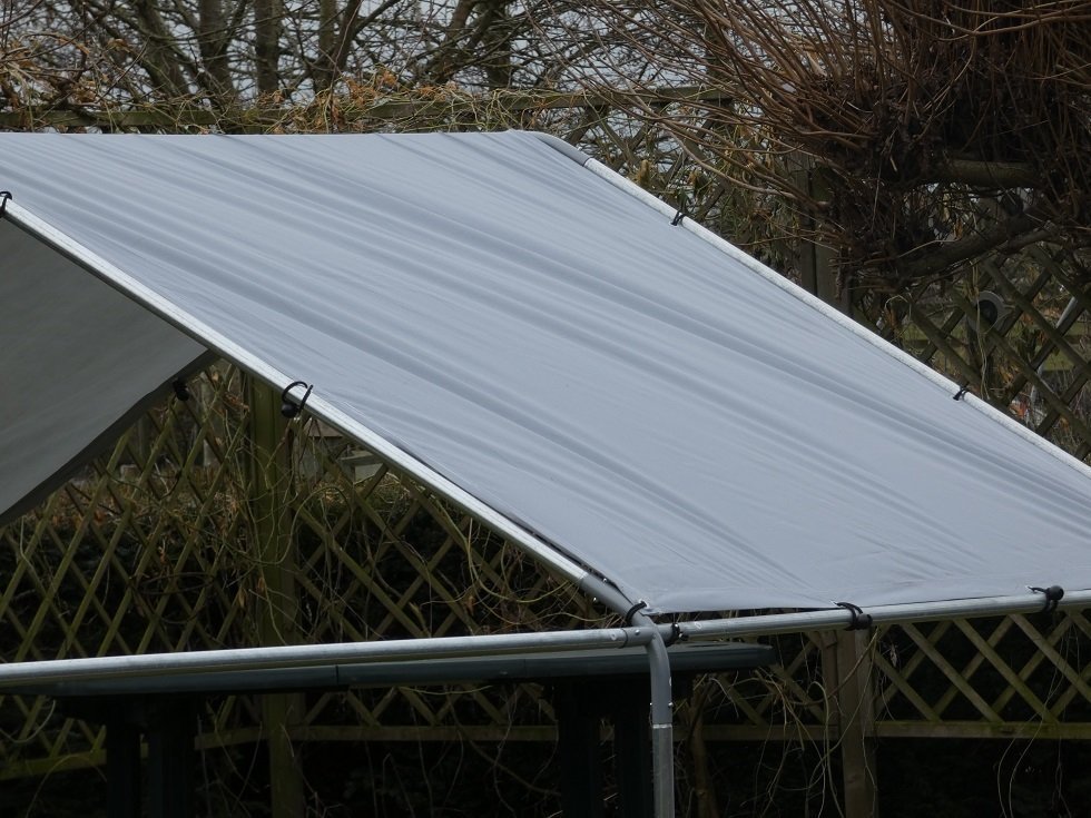 Kippenren / volière 4 x 3 x 2 m puntdak incl draad en zeil