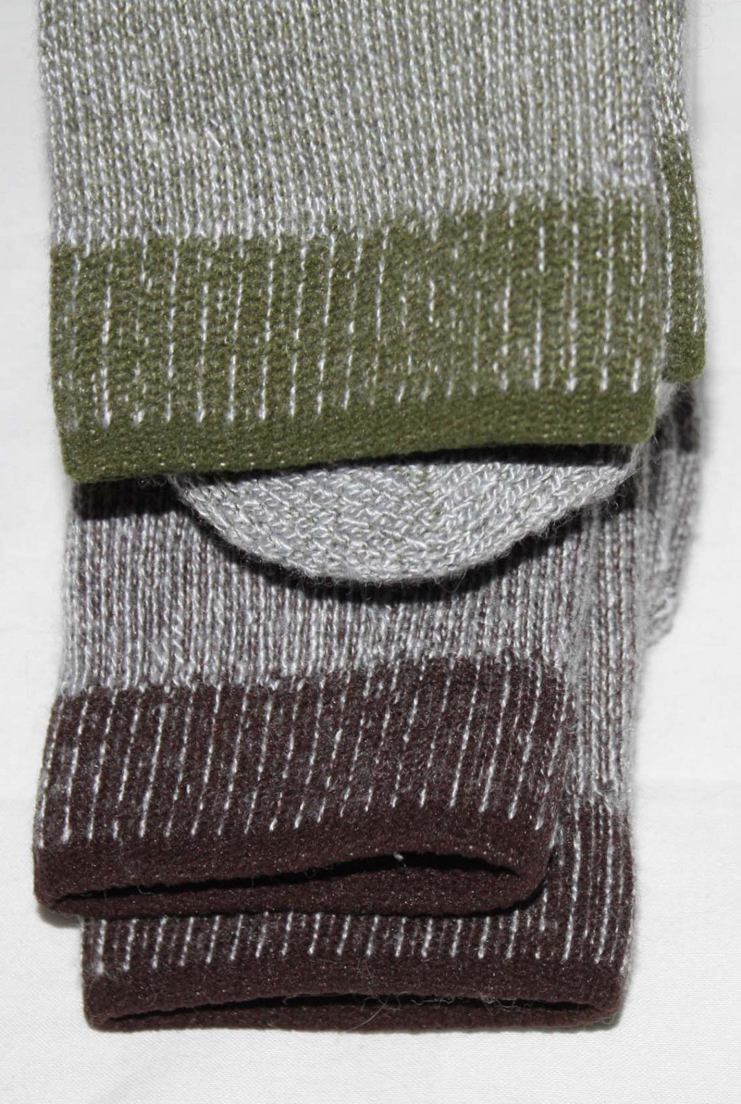 brown & olive socks edge