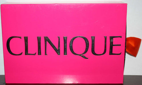 Clinique Constant Comfort For Body Hand and Body Lotion & Body Wash Gift Set 07741