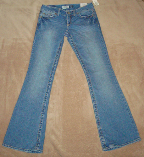 Aeropostale Women's Junior HAILEY Skinny Flare Denim Jeans (0 Short) *Reduced* 00882