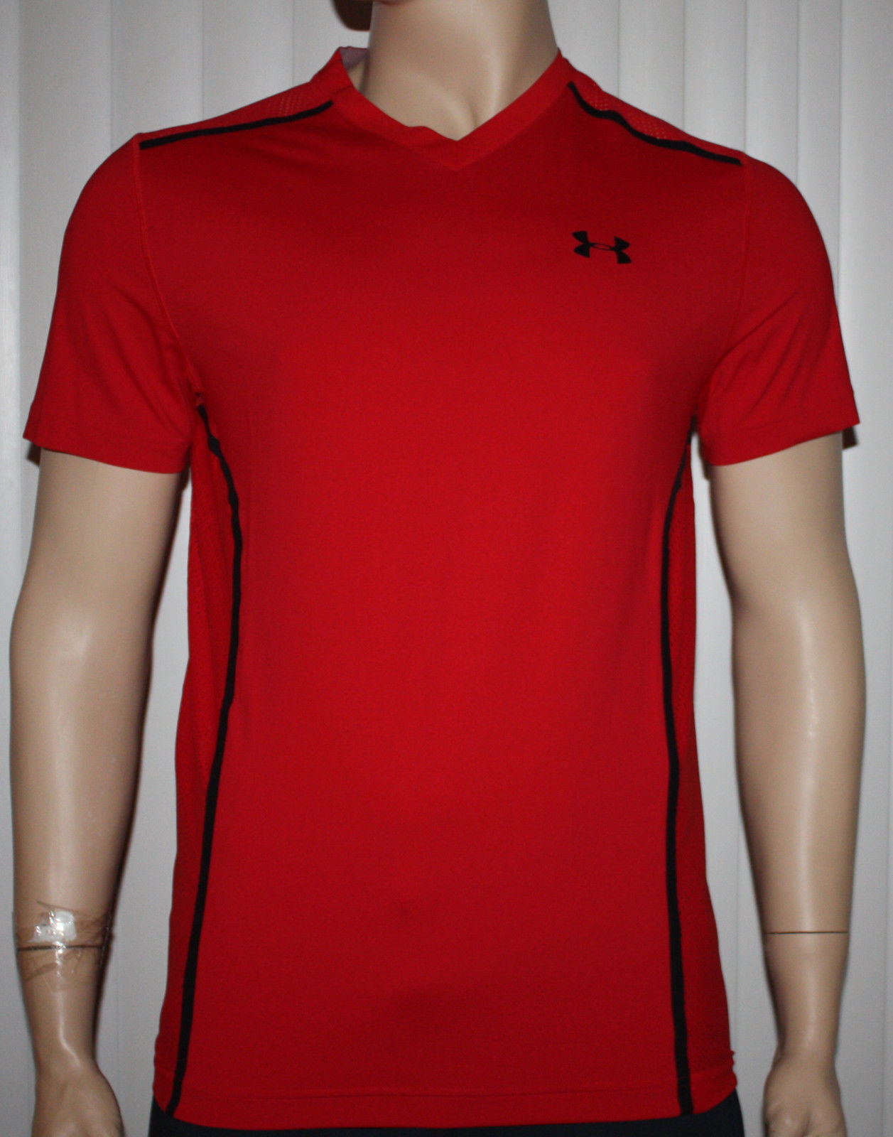 Under Armour VENT UA HeatGear Men's Red/Black Fitted Shirt (Large) 09976
