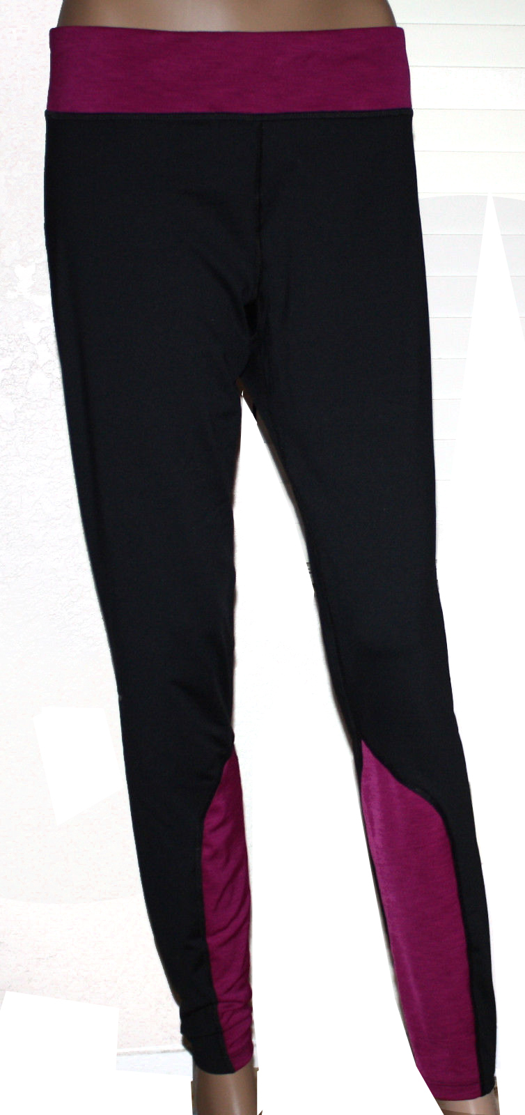 Under Armour Coldgear Women's Black/Aubergine Fitted Pants (X-Large) 09997