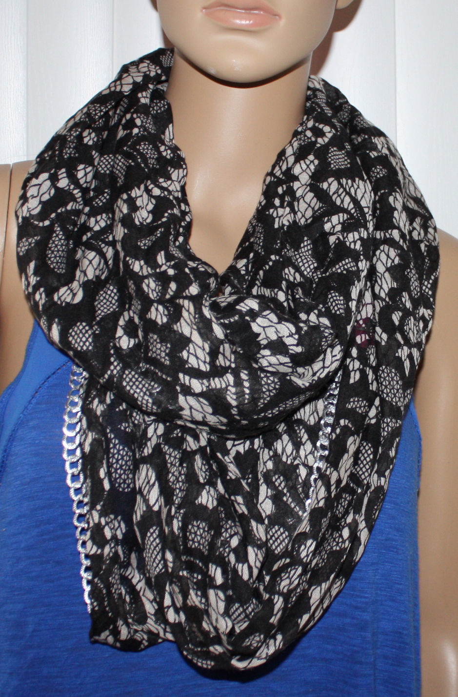 Betsey Johnson Women's Double Loop Black/Stone Silver Chain Scarf 10293