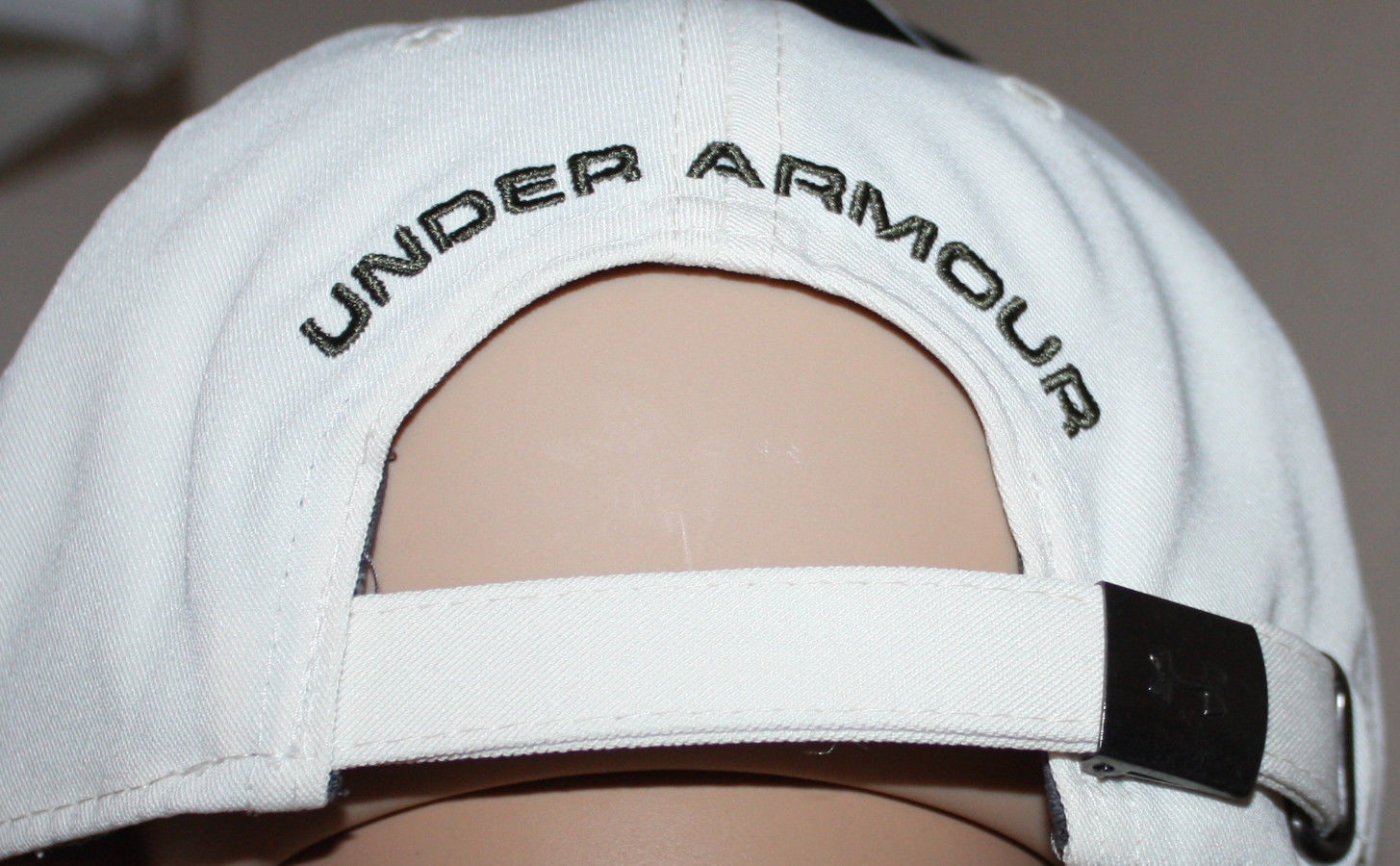 Adjustable closure