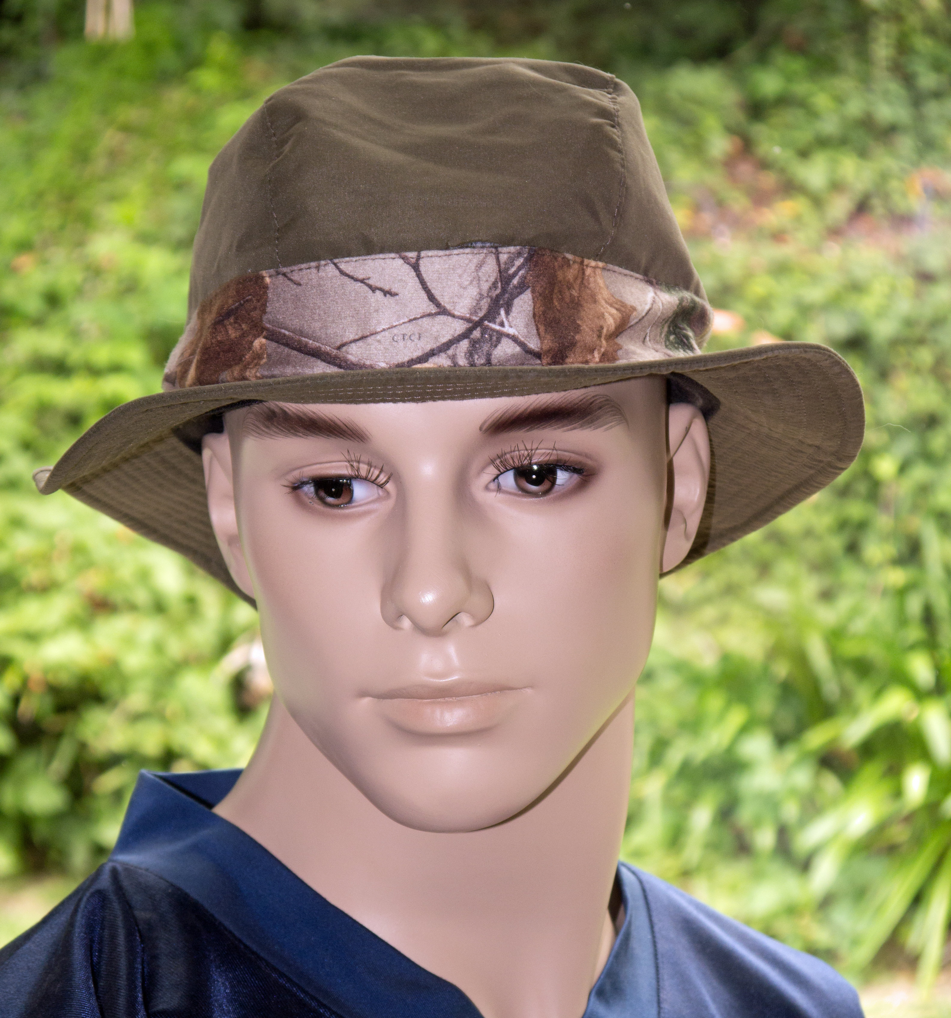 Hot Shot Men's Dark Green/RealTree Xtra Camo Bucket Hat (L/XL)