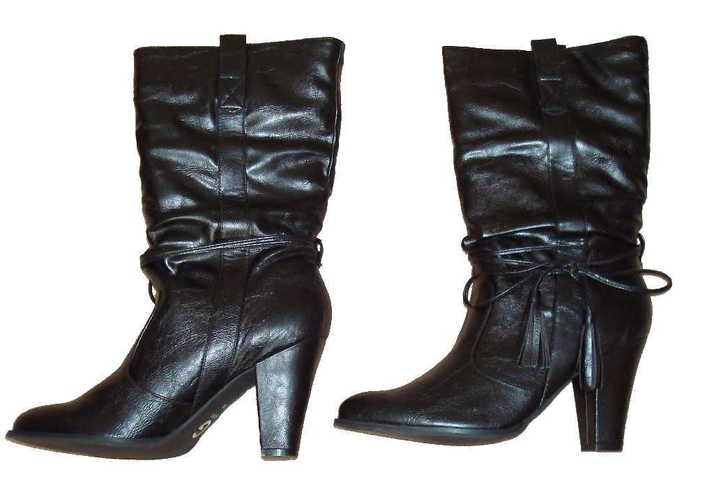 Mid Height Slouchy Black Boots