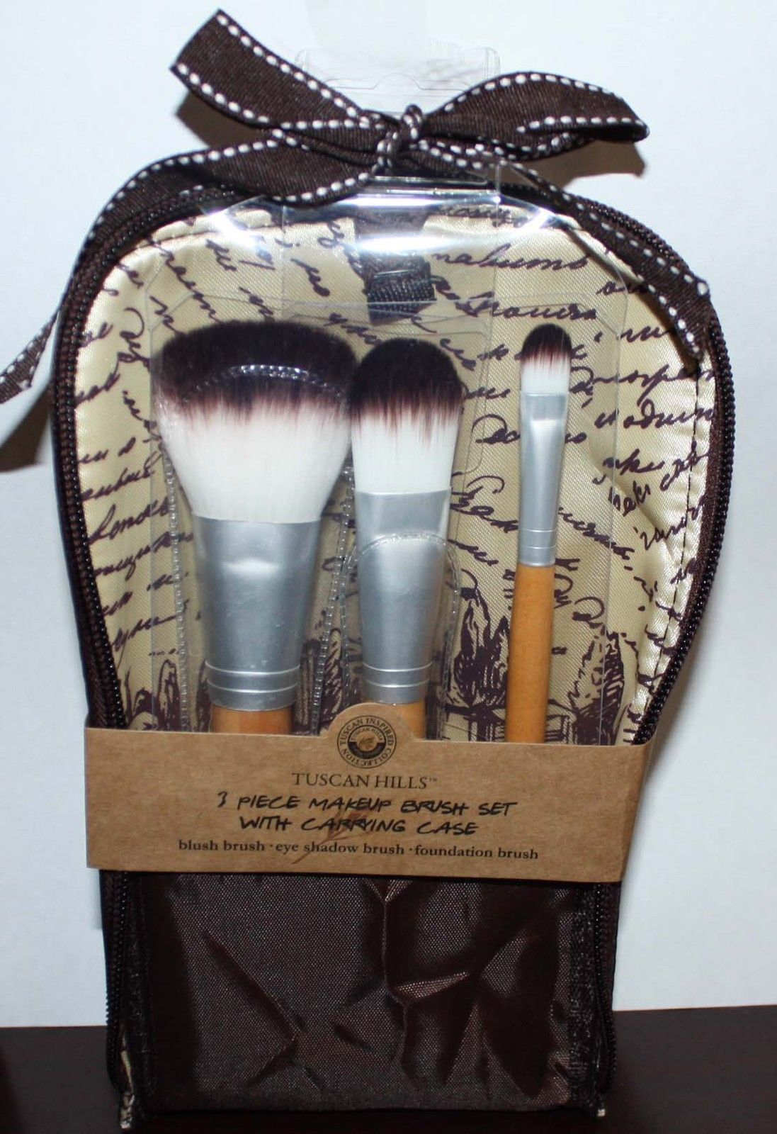 Tuscan Hills 3 Pc Makeup Brush Set With Carrying Case 09833