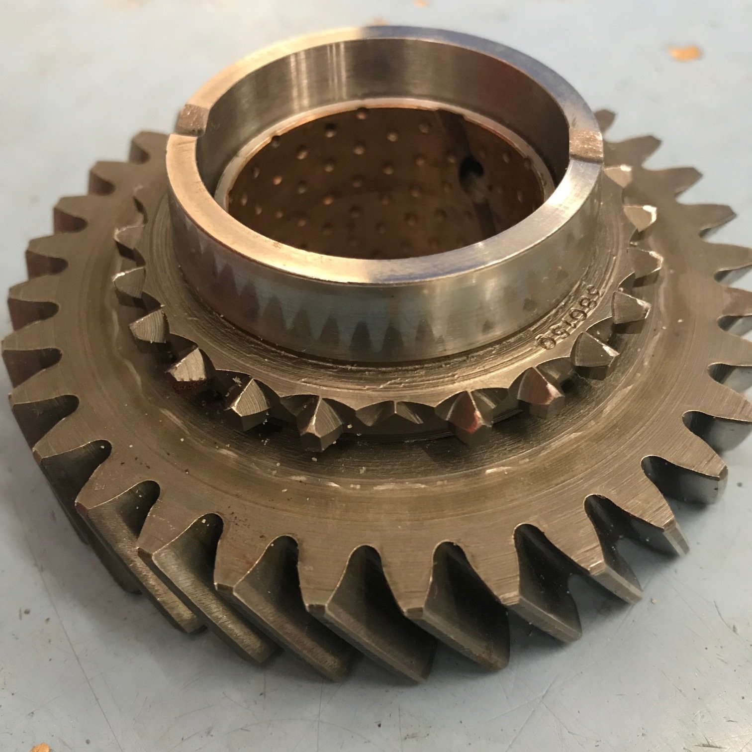 Volvo M40 1st gear 33 tooth (used) 380150