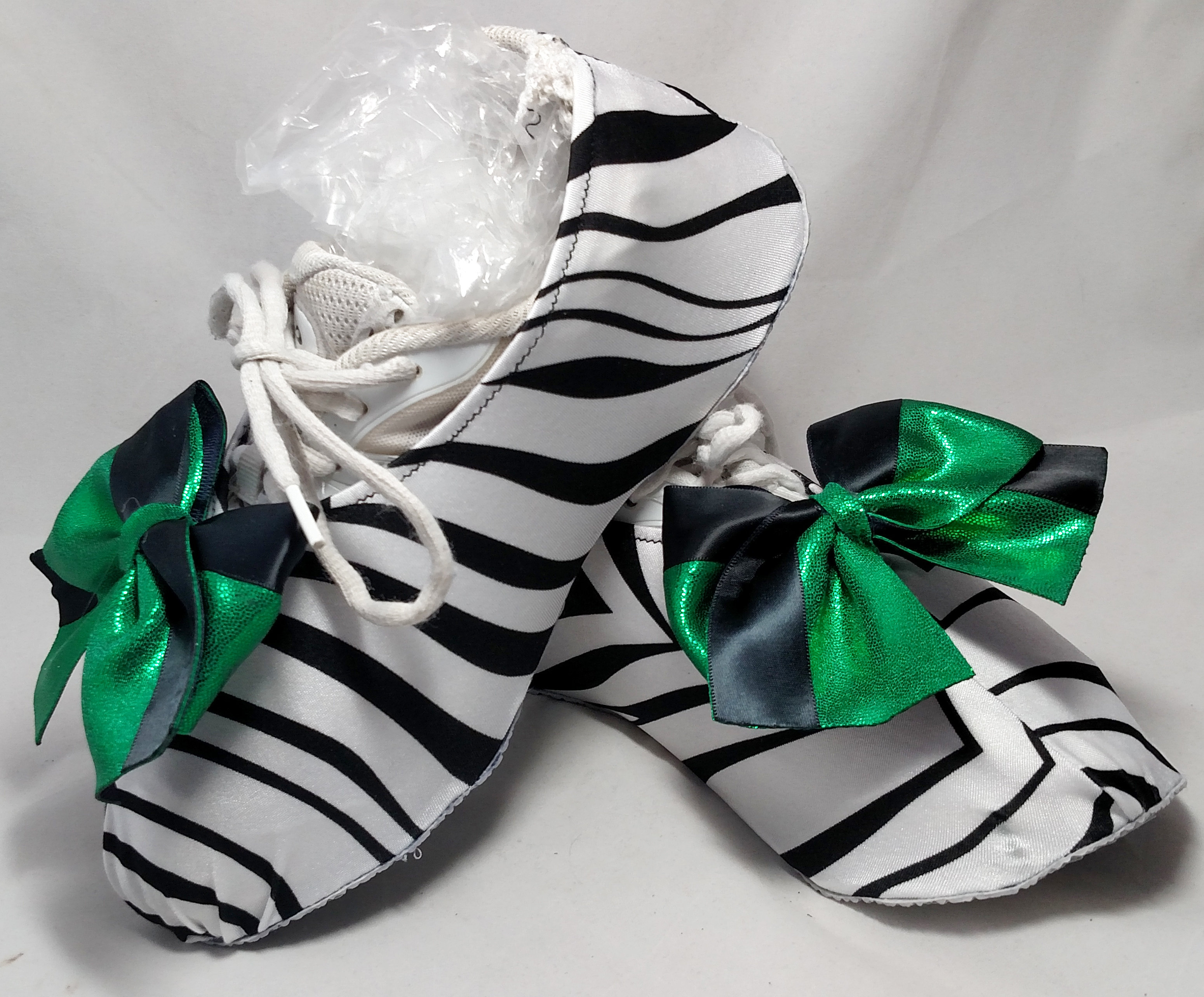 Zebra w/Green & Black