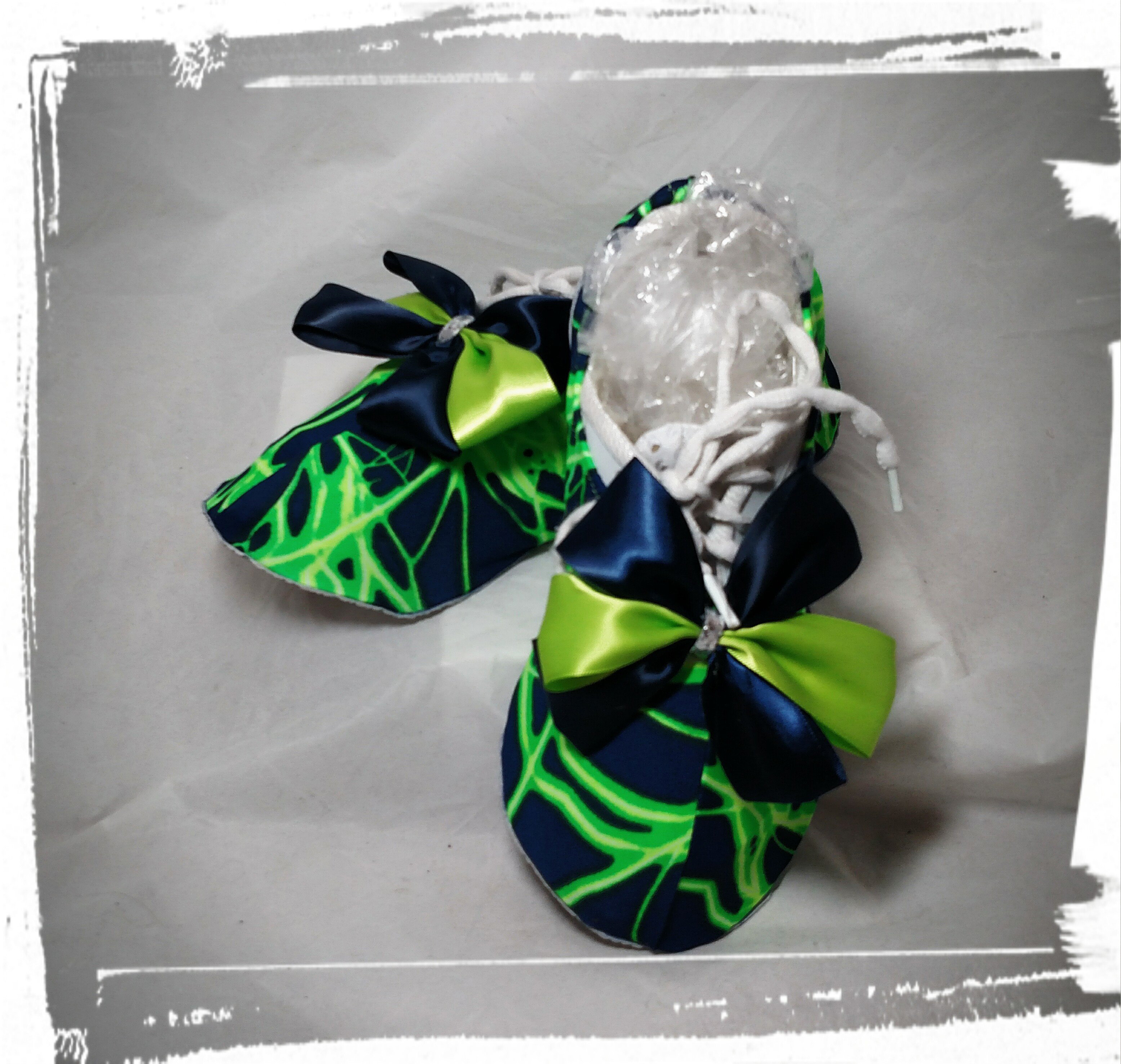 Navy & Lime