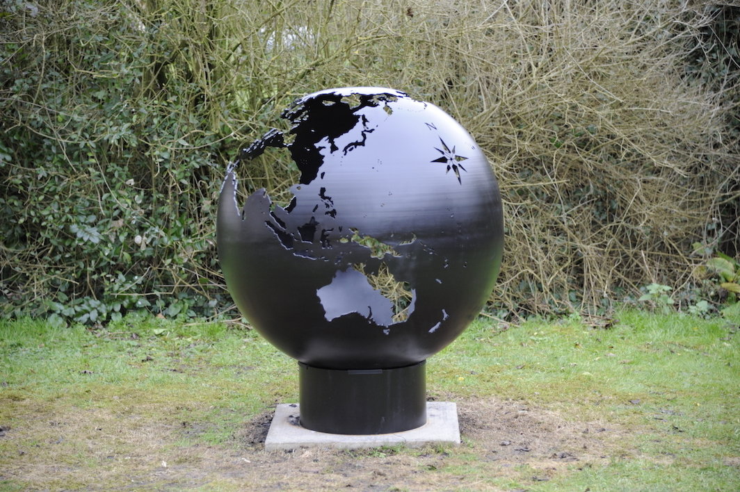 Globe 2