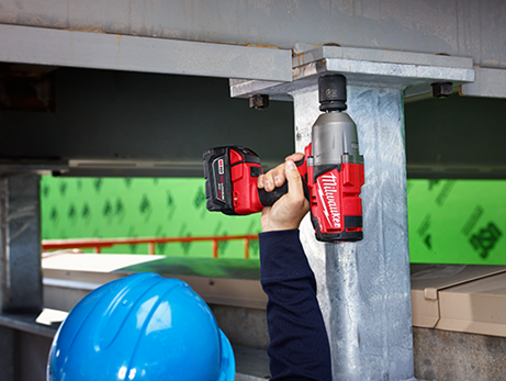 M18 FUEL™ 3/4" High-Torque Impact Wrench with Friction Ring Kit M18 FUEL™ 3/4" High-Torque Impact Wrench with Friction Ring Kit