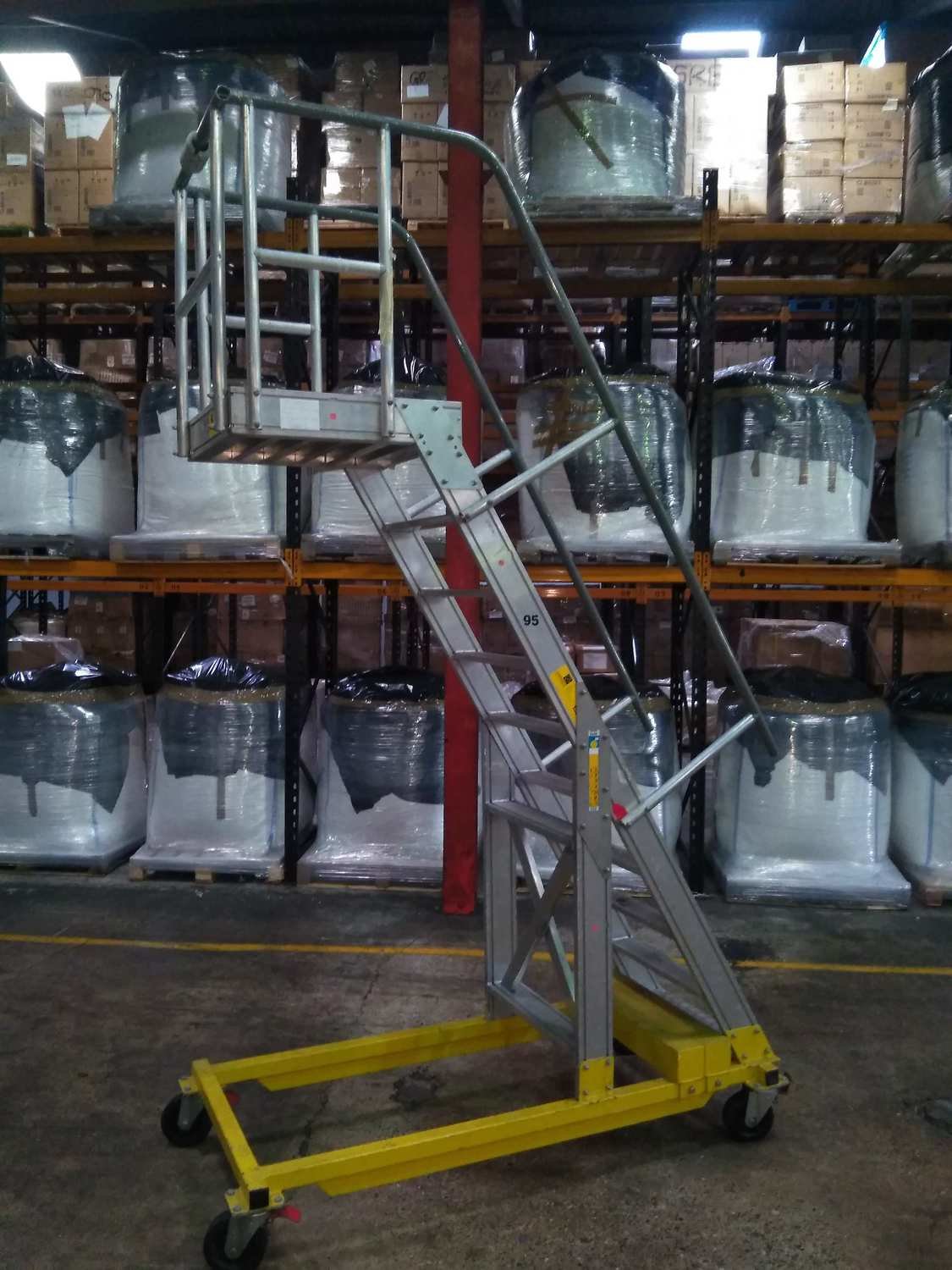 Aluminium Stairs on Wheels Tall