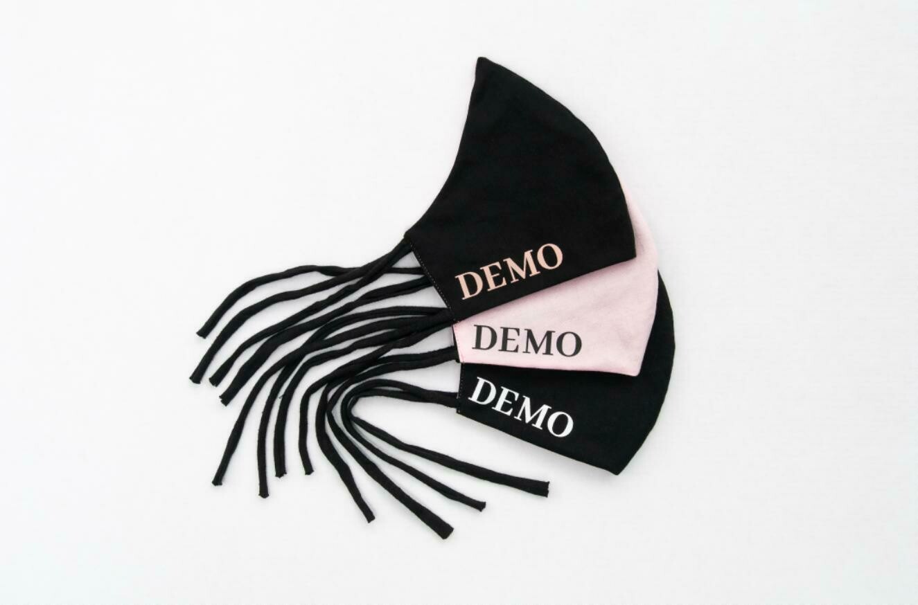 DEMO Mundschutz // black // rosa Schrift DEMO Mundschutz // black // rosa Schrift