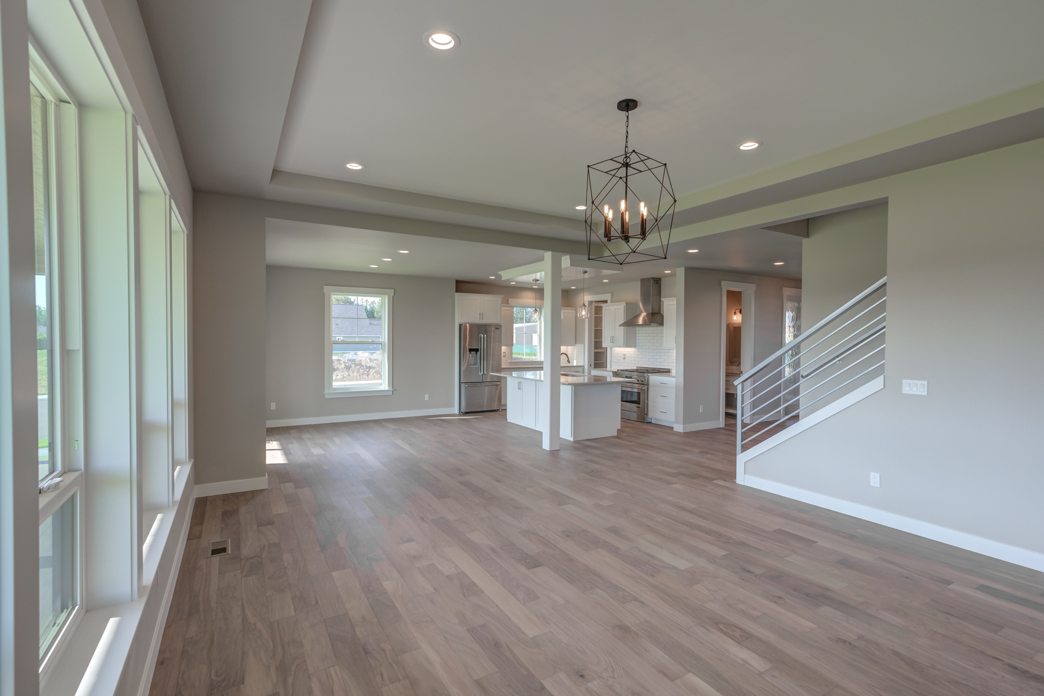 Contemporary Farmhouse 819