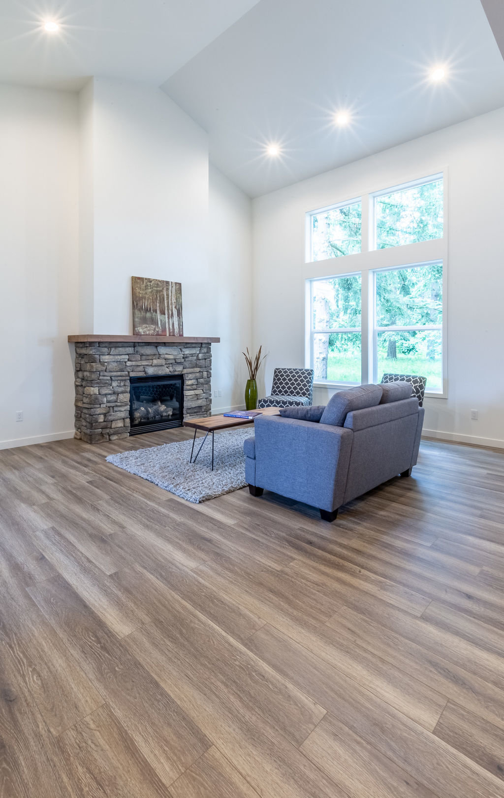 Contemporary Farmhouse 801