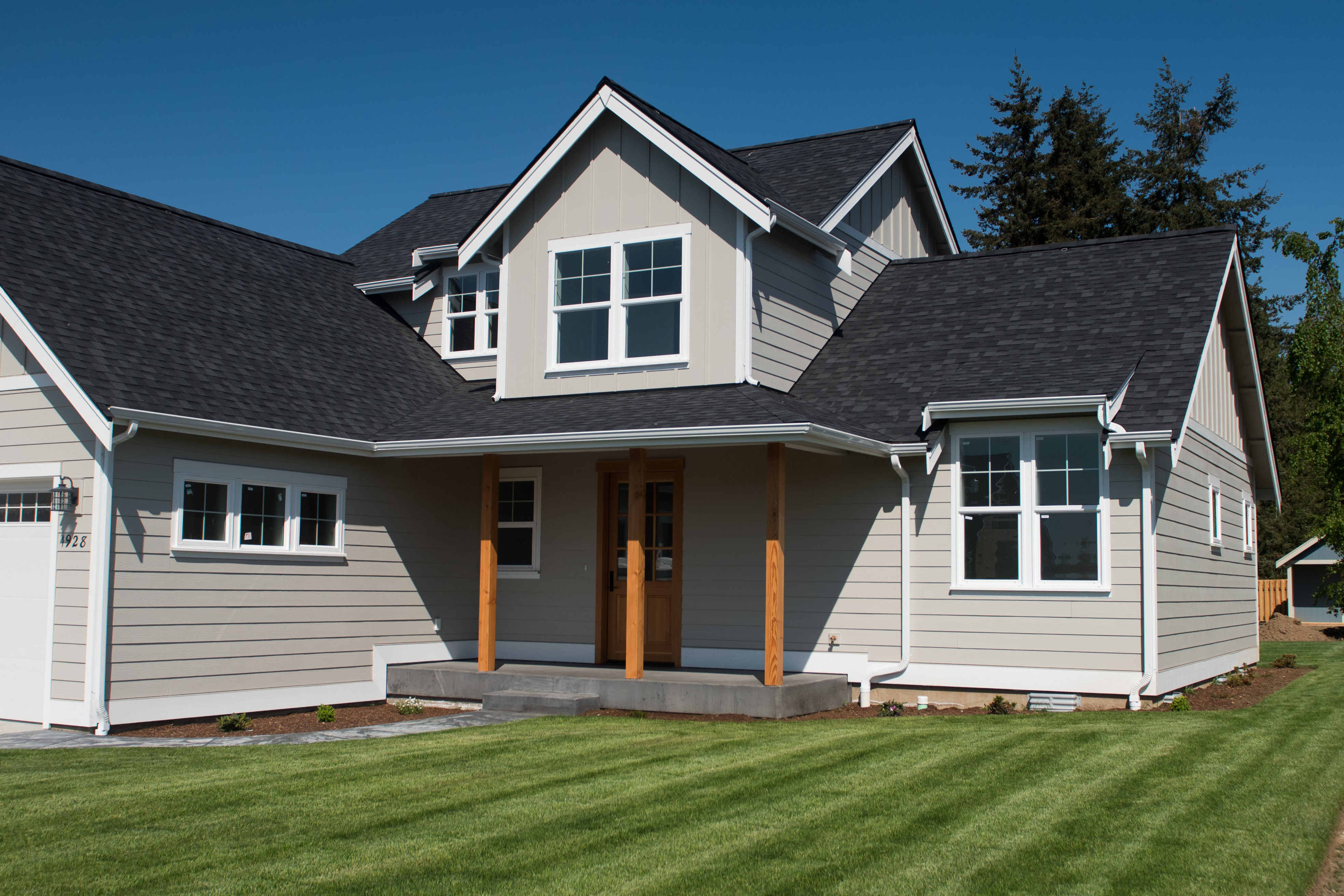 Contemporary Farmhouse 802