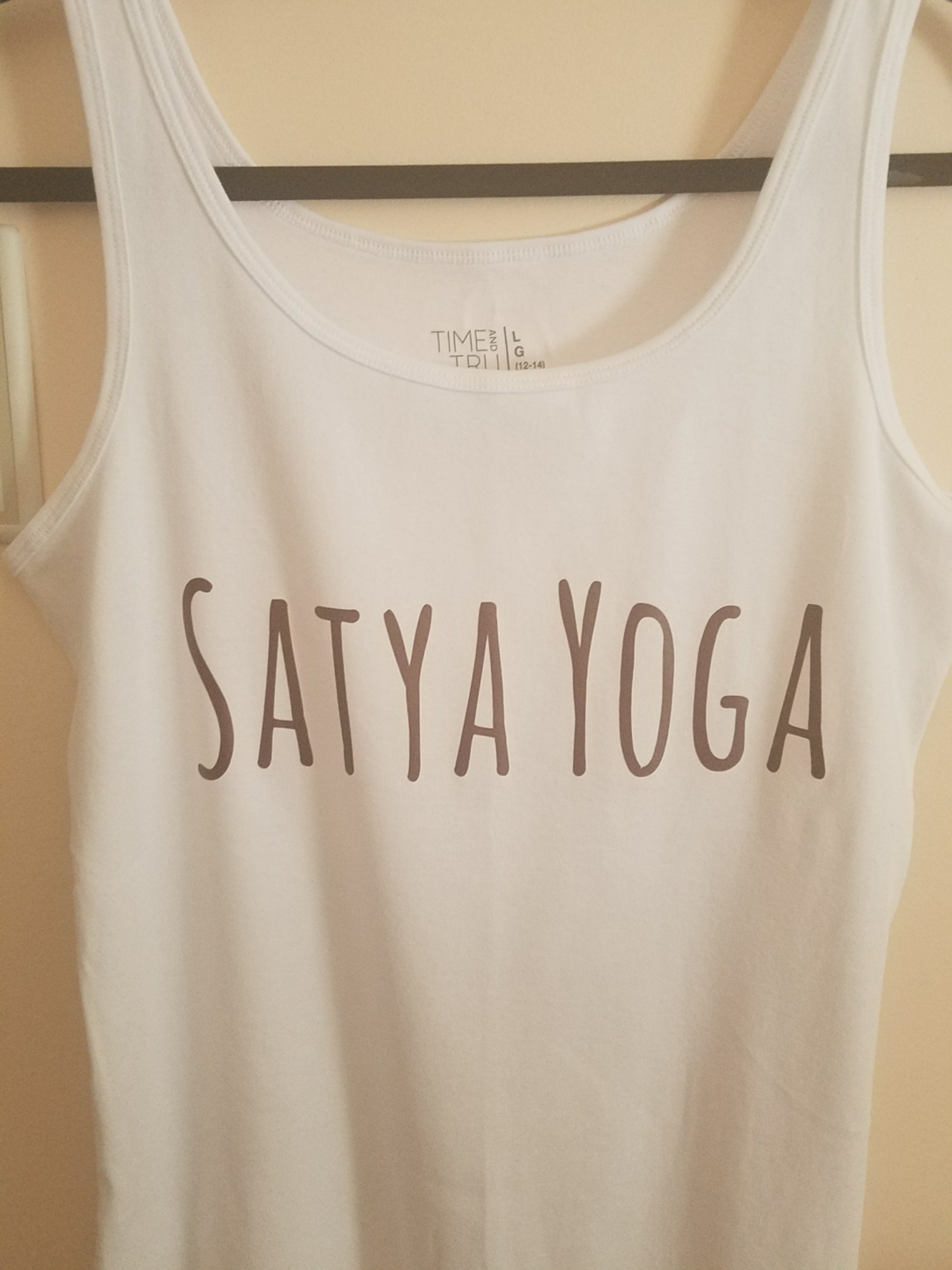 Satya Yoga Tank 00264