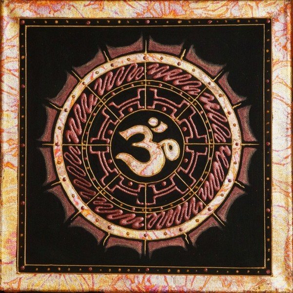Warm Black Om 00075