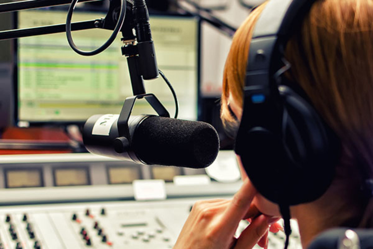 Voice your radio program/podcast intro and outro Voice your radio program/podcast intro and outro