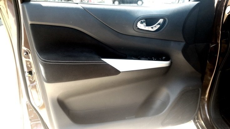 Pannello porta Nissan Navara D23