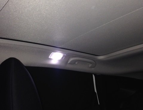Luci interne a led posteriori tetto panoramico Nissan Qashqai J11 LI003A
