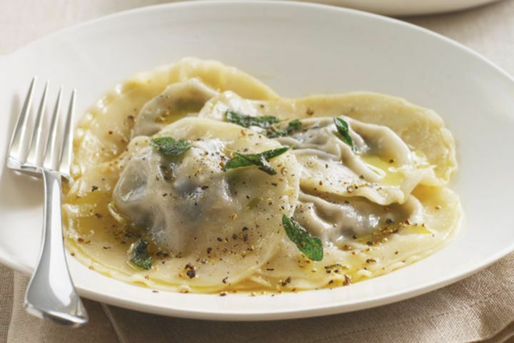 Cheese and Mushroom Ravioli 00045