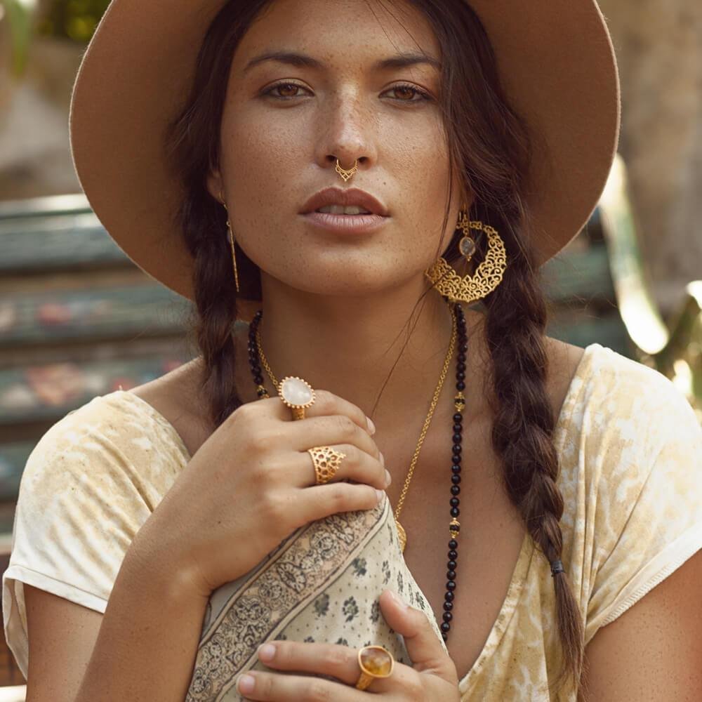 Amanapura Earrings • Moonstone