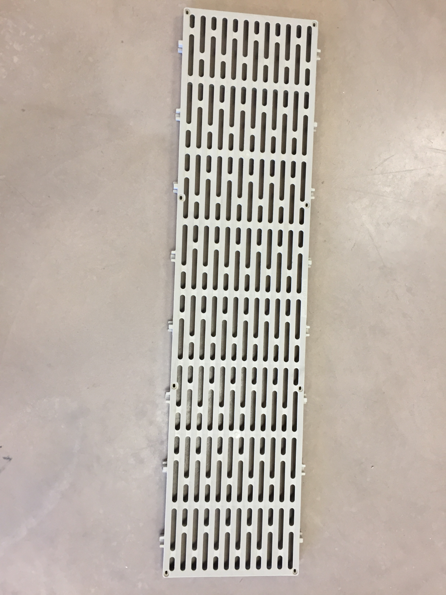 Thru-Flow 1'x4' Beige PP180080