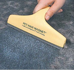 Pet Hair Magnet магнитная щетка для удаления шерсти от животных.