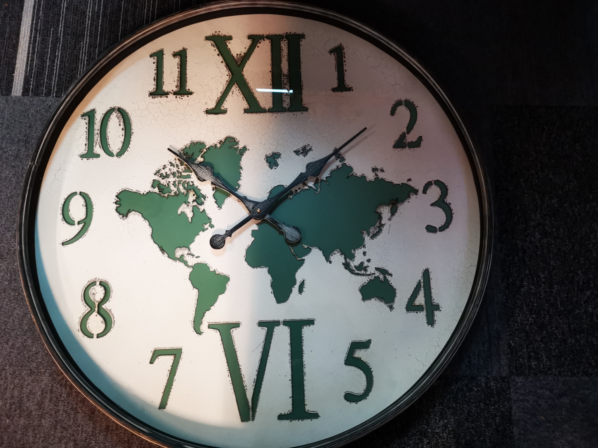 Wandklok wereldkaart groen/grijs 01805